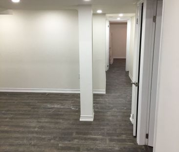 For Lease - 11 Bannister Crescent, Brampton, Ontario - Photo 5