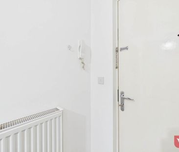 2 bedroom semi-detached house to rent - Photo 2