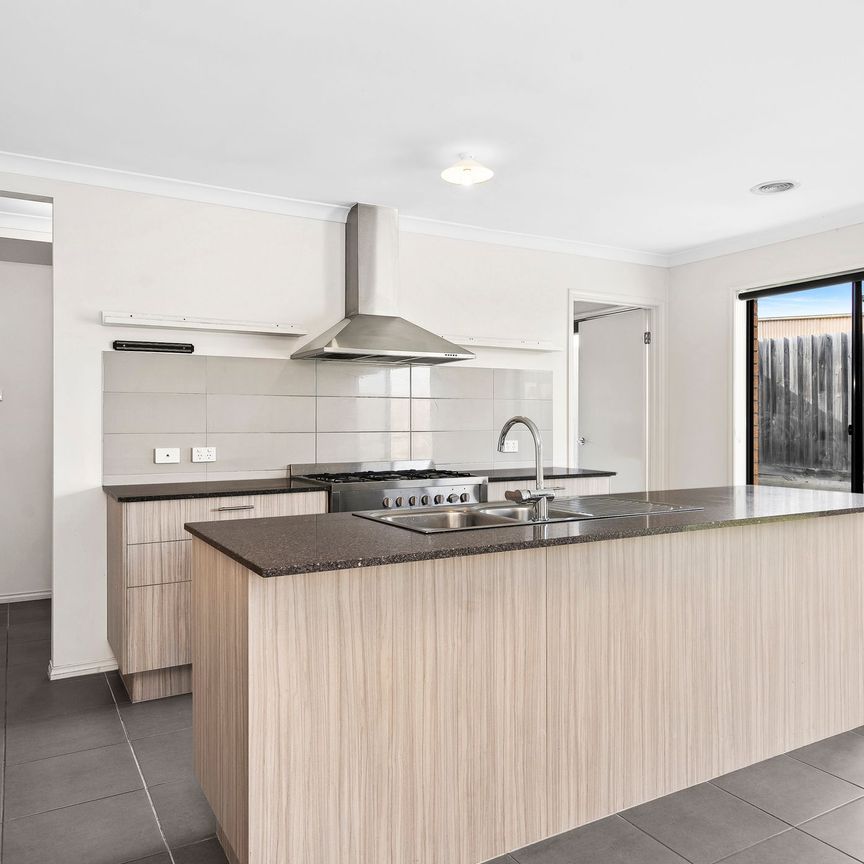 The Perfect Family Home Exists - Photo 1