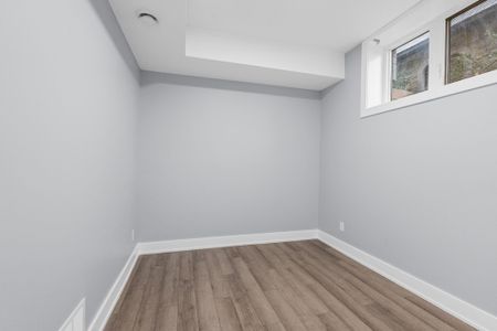 For Lease - 884 BYRON Avenue Unit# B, Carlingwood - Westboro and Area, Ontario - Photo 3