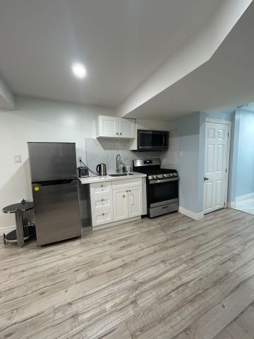 For Lease - 2292 Buroak Drive Unit# Basement, London North, Ontario - Photo 2