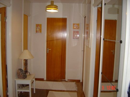 Ålgrytevägen, Skärholmen - Photo 1