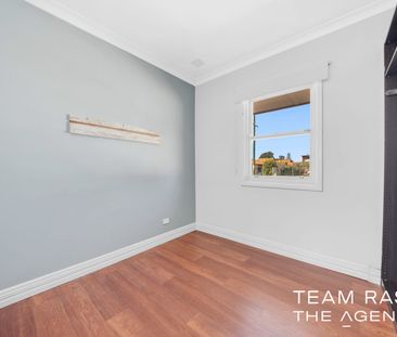 Modern Family Home in Prime Cloverdale - Photo 4