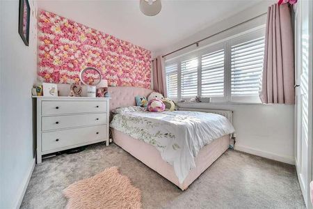 The Avenue, Gosport, PO12 - Photo 2