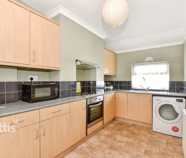 2 bedroom flat to rent - Photo 6