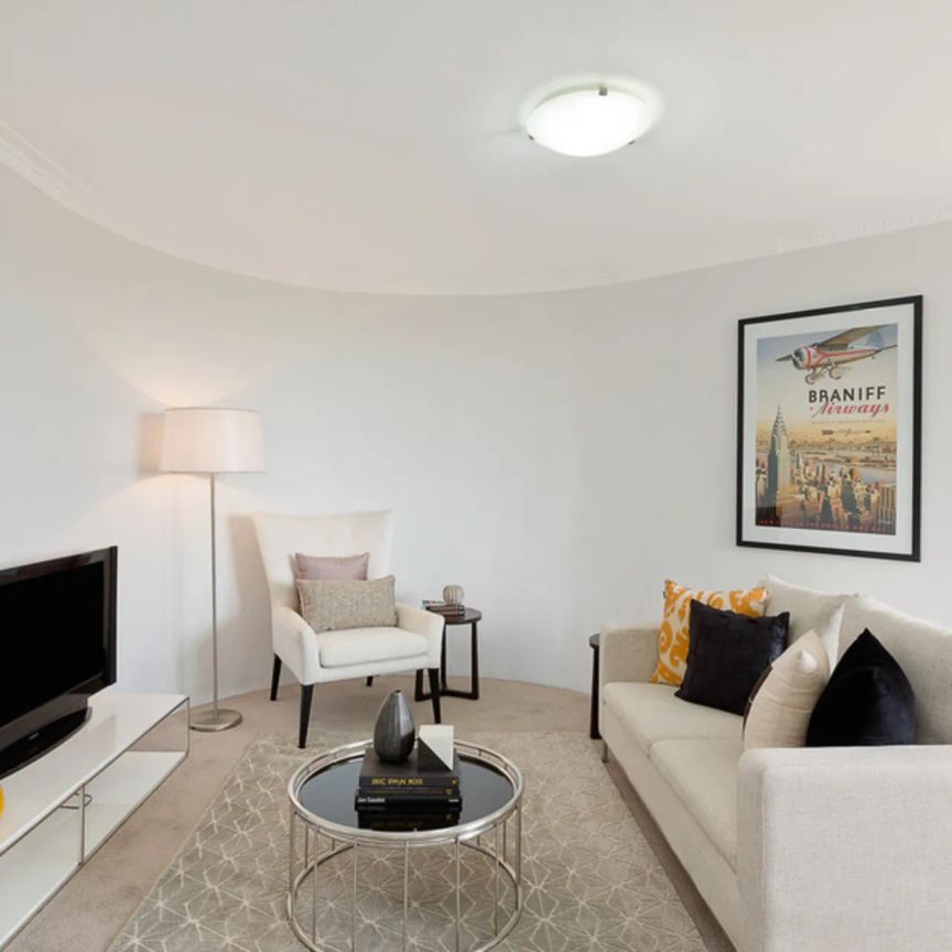 8D/8-12 Sutherland Road, - Photo 1