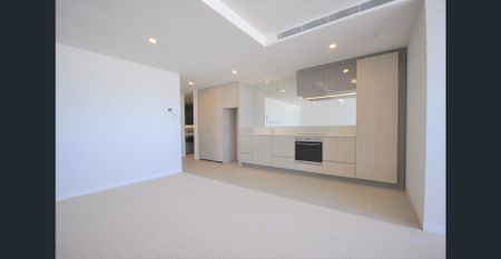 Huge 2 Bedroom with City Views! - Photo 5