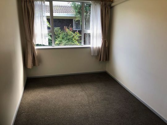 Papatoetoe - Photo 1