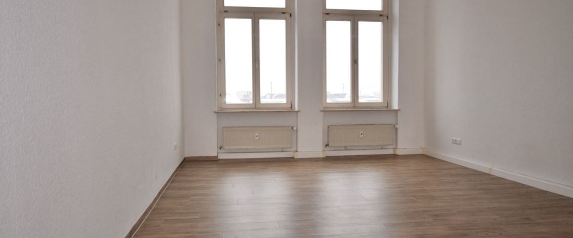 Eindrucksvoll • Stilecht • 3-Zimmer • Bad mit Wanne & Dusche • große alte Türen • Anschauen lohnt! - Photo 1