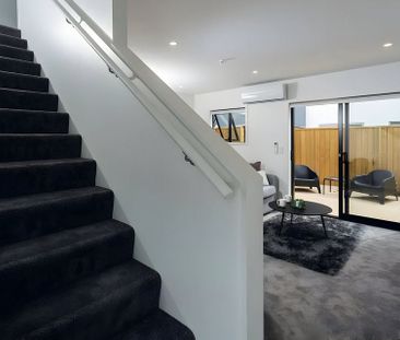 Fully Furnished and Central! - Photo 5