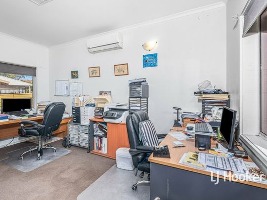 3 BEDROOM, 1 BATHROOM HOUSE IN LARAPINTA – AFFORDABLE FAMILY LIVING - Photo 1