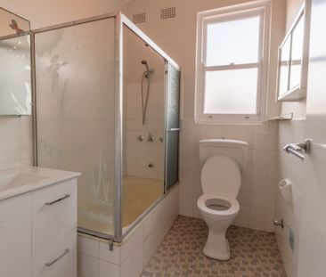 Well maintained Apartment In Prized beach locale - Photo 4