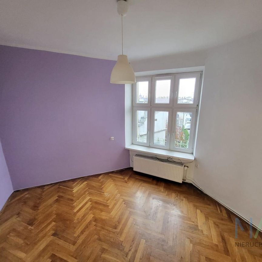 Słoneczna kawalerka w cichym zakątku Kazimierza - Photo 1