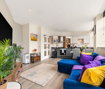 2 Bed Flat, Bedford Court Mansions, WC1B - Photo 1