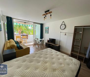 Location Appartement 1 pièce 29m² ST GILLES LES BAINS 97434 - Photo 5