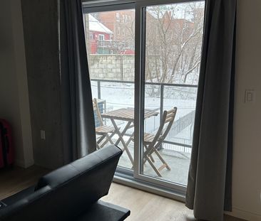 3 1/2 Neuf: Gym,terrasse,stationnement - Photo 1