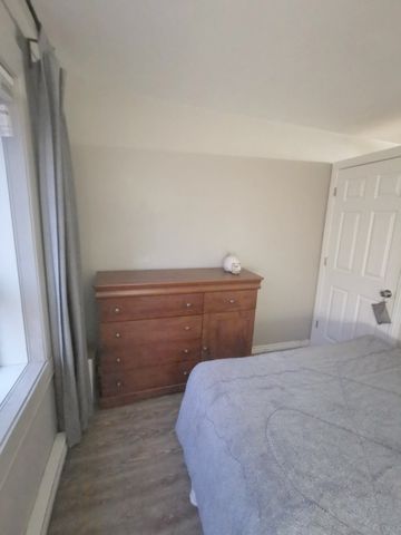 Unité d’une chambre tout inclus, entièrement meublée - Photo 4