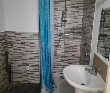 Location Appartement 3 pièces 70m² DRAGUIGNAN 83300 - Photo 6