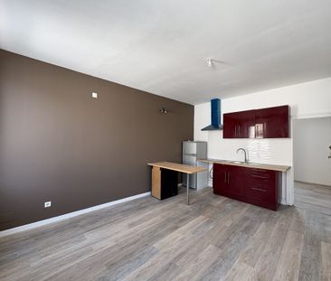 Location Appartement 2 pièces 32m² CASTELNAUDARY 11400 - Photo 3