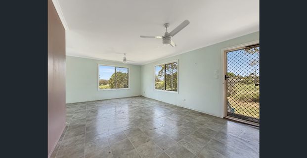 Located just minutes from Laidley township with shops, schools - Photo 1