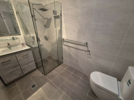 4 Bedroom Spacious Family Home!!! - Photo 4