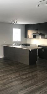 4 1/2 À LOUER (BROMPTONVILLE) - Photo 4