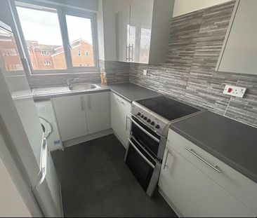 1 Bedroom Flat To Let - Photo 4