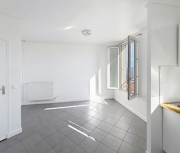 Location Appartement 1 pièce 18m² NANTERRE 92000 - Photo 1