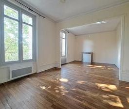 Location - Appartement T2 Nantes Centre Ville - Photo 1