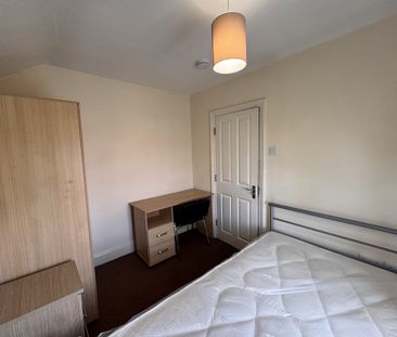 School Lane, Fulford - P1871 - Photo 1