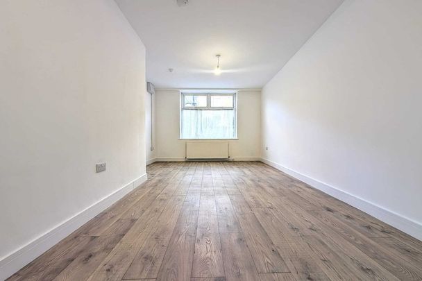 Llewellyn Street, PENTRE - Photo 1