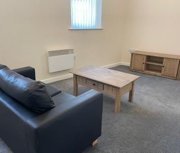 2 bedroom flat to rent - Photo 4