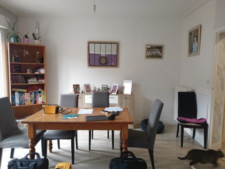 Location Appartement 3 pièces 78m² ST LO 50000 - Photo 3