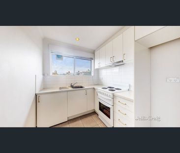 11/15 McKinley Ave, Malvern, Vic 3144 - Photo 2
