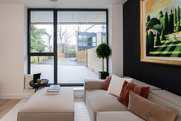 4 bedroom semi-detached house to rent - Photo 1