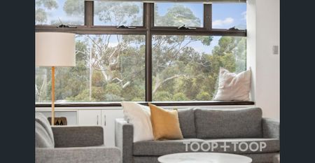 Stylish Fully Furnished Apartment with Park Views - Photo 2