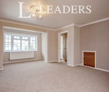 4 bedroom detached to rent North Worcester Location - Longfellow Ro... - Photo 5