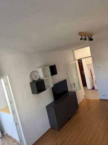 Iancului etaj 9 din 10 decomandat - Fotografie 2