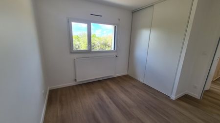 Location Maison 96 m² - Photo 5