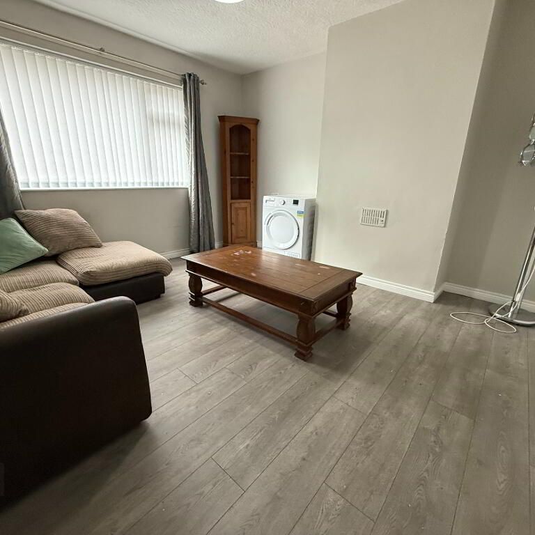 44 Oaks Road, Room Lets, Dungannon, BT71 4AS - Photo 1