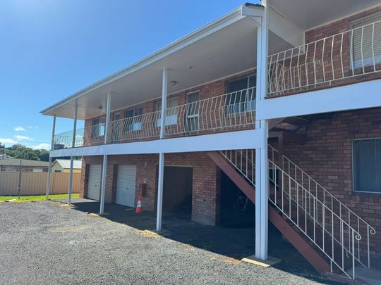 Single Bedroom Upstairs Unit - Photo 1
