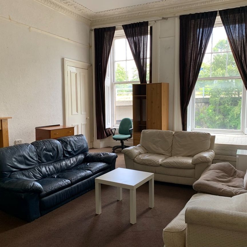 6 Bed Flat, West Princes Street, G4 - Photo 1