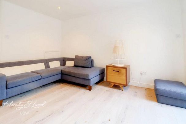 4 bedroom terraced house to rent - Photo 1