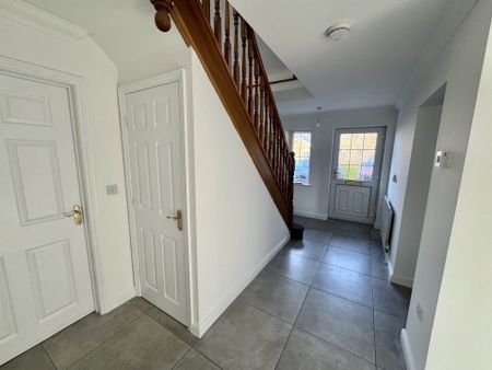 Ascot Close, South Hykeham, Lincoln, LN6 9NU - Photo 5