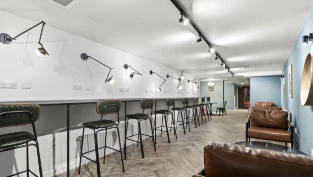 Standard Studio - Photo 1