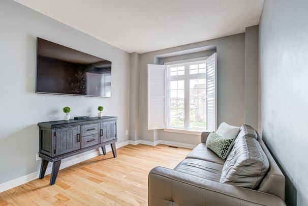 For Lease - 81 Willoughby Way, New Tecumseth, Ontario - Photo 1