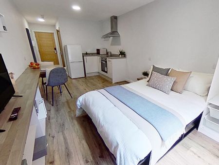 Studio to rent - Photo 2