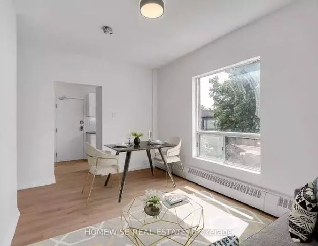 Newly renovated one bedroom suite on beautiful High Park Blvd. | 5 High Park Boulevard, Toronto - Photo 1