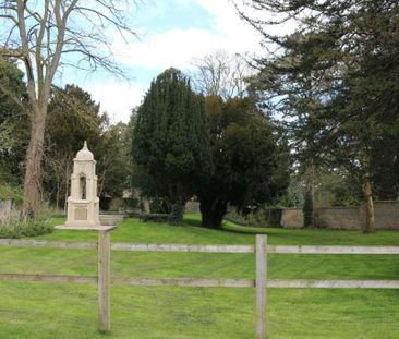 2 bedroom mews to rent - Photo 3