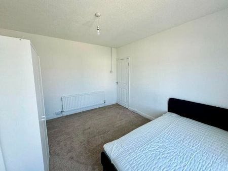 Ninth Avenue, Horfield - Photo 2